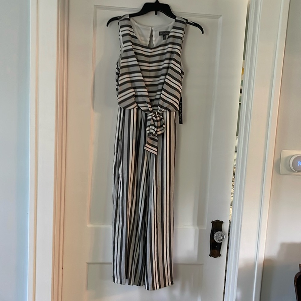 Luxology Striped Black & White Wide-Leg
Jumpsuit with Tie Waist size 4